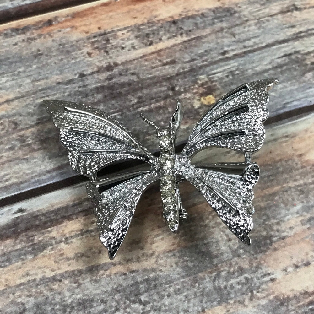 Vintage 1970"s Gerry's Elegant Silver Butterfly Brooch